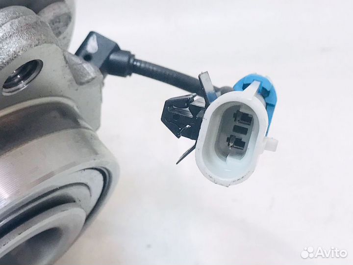 Ступица передняя Opel Antara / Chevrolet Captiva