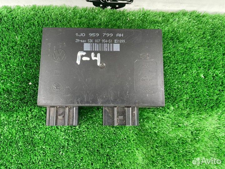 Блок комфорта Volkswagen Golf