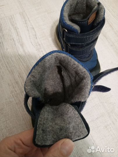 Демисезонные ботинки 22