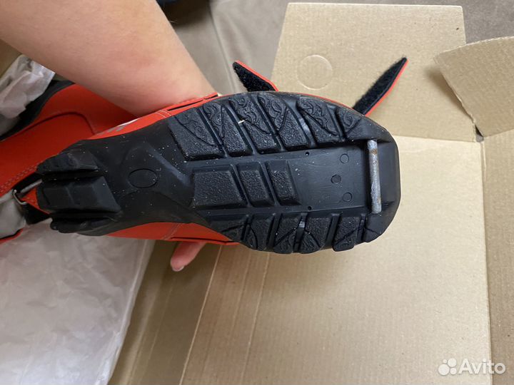 Лыжные ботинки