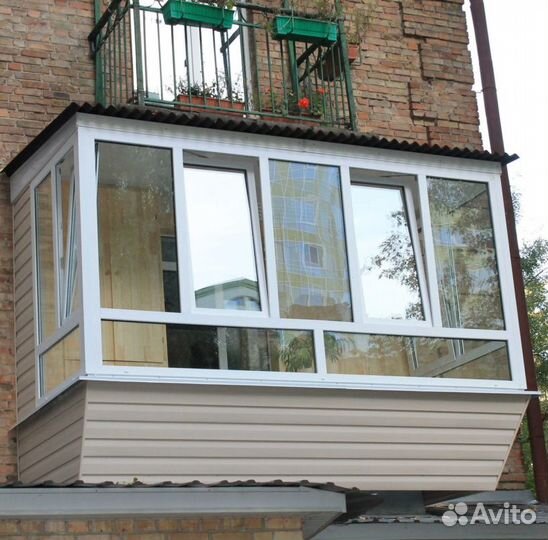 Застекление балкона пластиковое