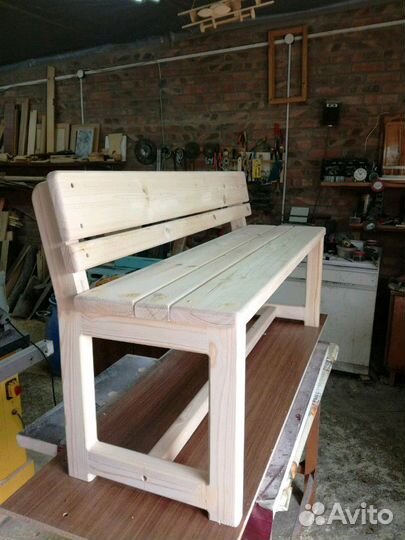 Лавочка садовая