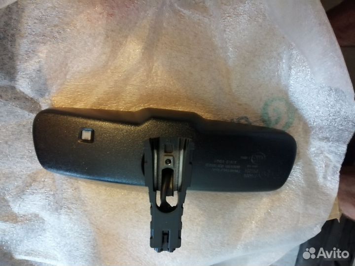 Зеркало с автозатемнением на Toyota RAV4 Camry