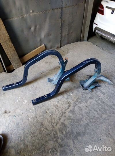 Петли крышки богажника