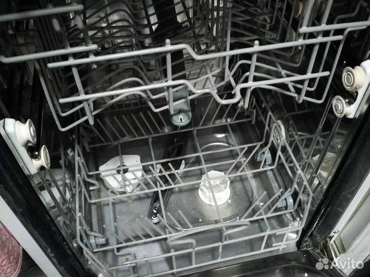 Посудомоечная машина Whirlpool