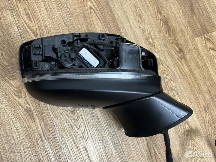 Правое зеркало на Mazda CX - 5 2017 года