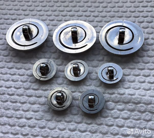 Пуговицы оригинальные комплект