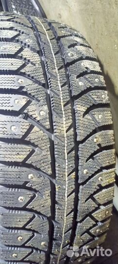 Bridgestone Ice Cruiser 7000S 205/60 R16 92