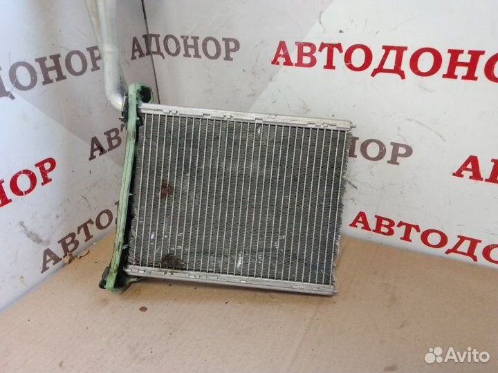 Радиатор печки Peugeot 308