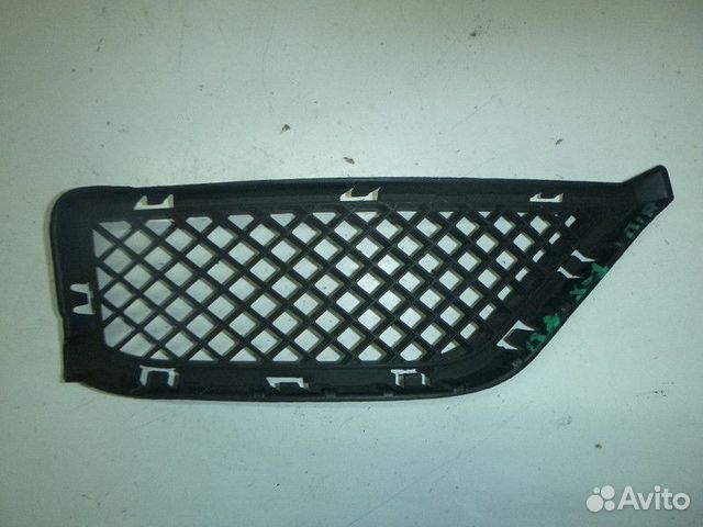 Решетка в бампер правая не под птф BMW X1 E84 2009