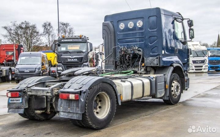 Pазбираем грузовик Renault Premium II с 2007