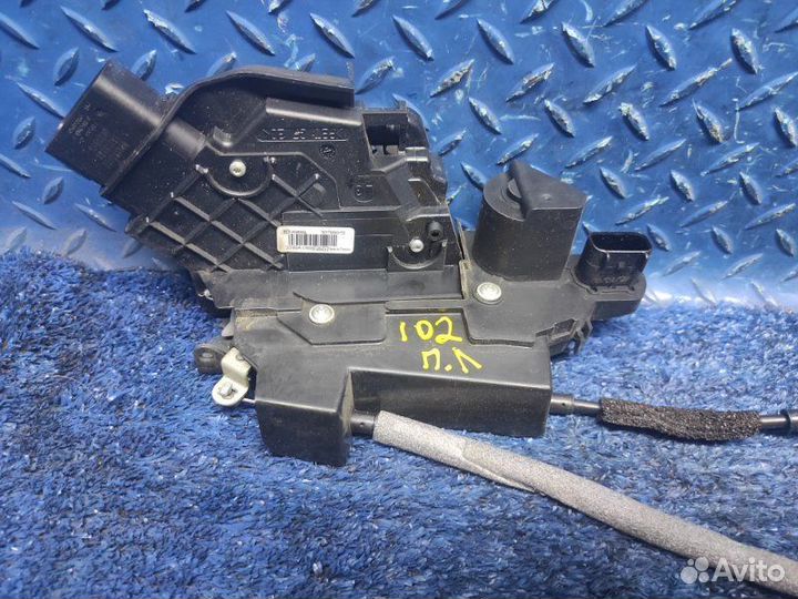 Замок двери передний левый Volvo Xc60