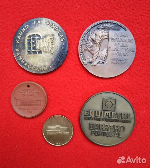 Зарубежные медали