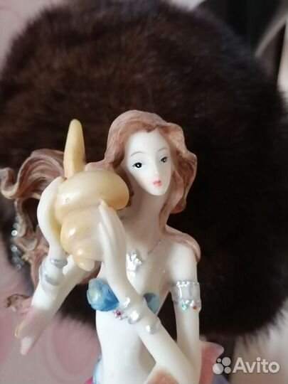 Статуэтка карандашница