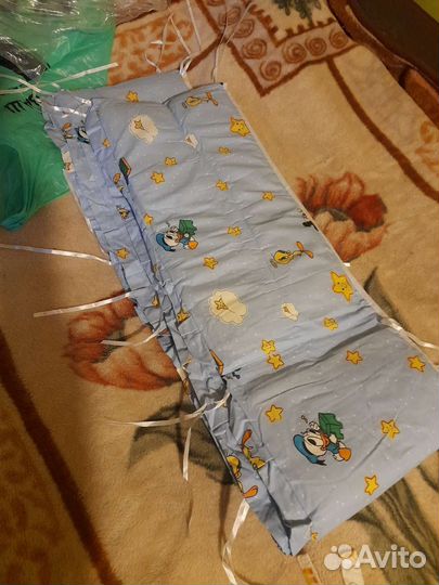 Бортики в кроватку,сплошные