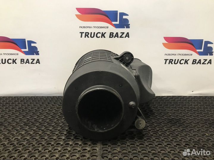 Корпус воздушного фильтра Renault T