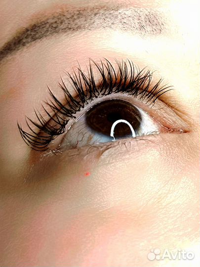 Наращивание, ламинирование ресниц и бровей, модель