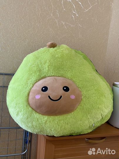 Большое плюшевое авокадо