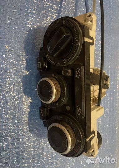 Климат-контроль Nissan Tiida Latio 2004-2012