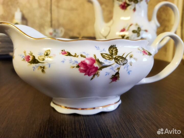 Сервиз столовый