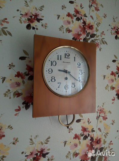 Старинные настенные часы очз 