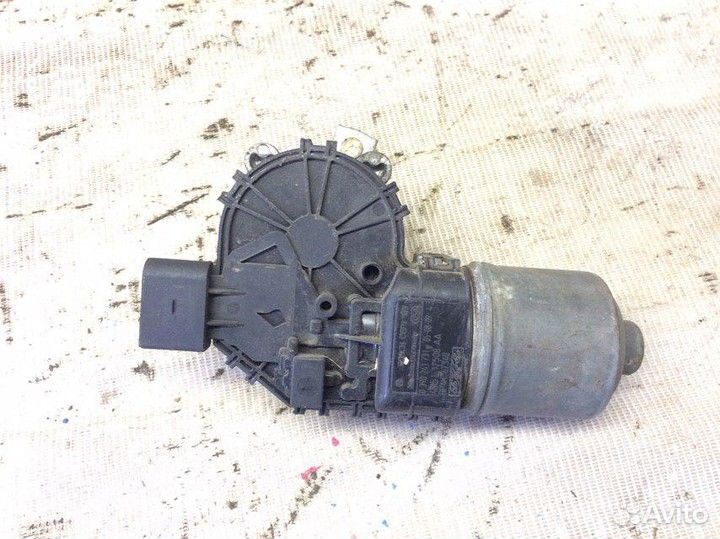 Моторчик стеклоочистителя Ford Focus