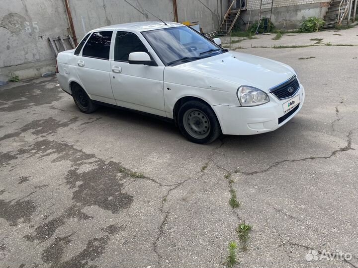 LADA Priora 1.6 МТ, 2015, битый, 150 000 км