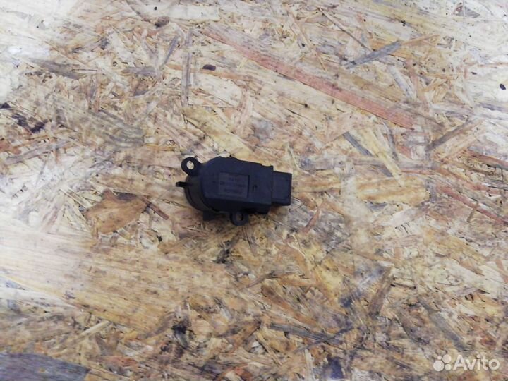 Датчик температуры в салоне Nissan Pathfinder R51