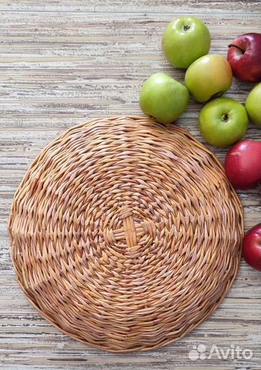 Блюдо для фруктов плетёное из эко-лозы
