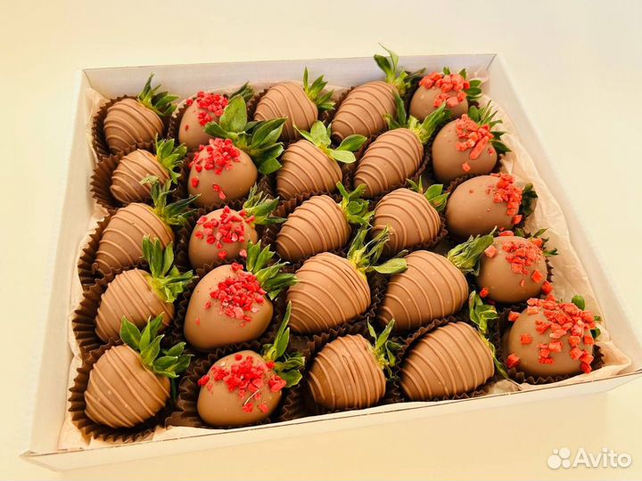 Большой набор из клубники в шоколаде