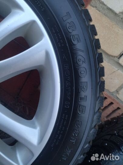 Nokian Tyres Hakkapeliitta 5 185/60 R15 88