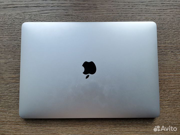 Apple MacBook Pro 13 i5 2020 8ram 256gb