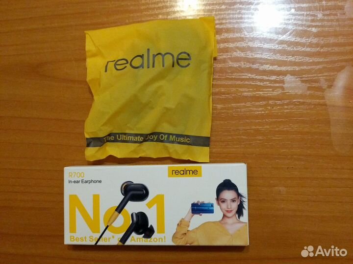 Наушники проводные Realme R700