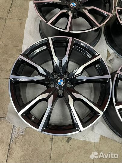 Оригинальные диски BMW X7 G07 R22 разноширокие