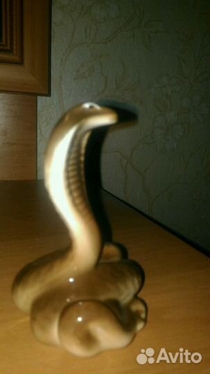 Статуэтка Кобра