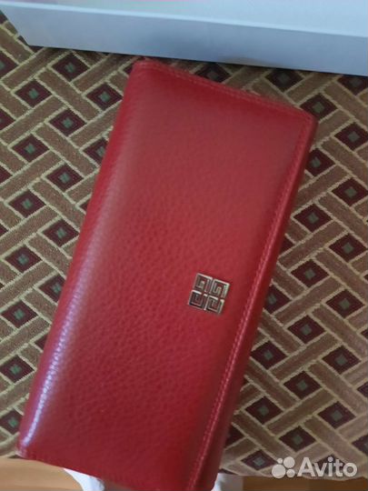 Кошелек женский натуральная кожа красный