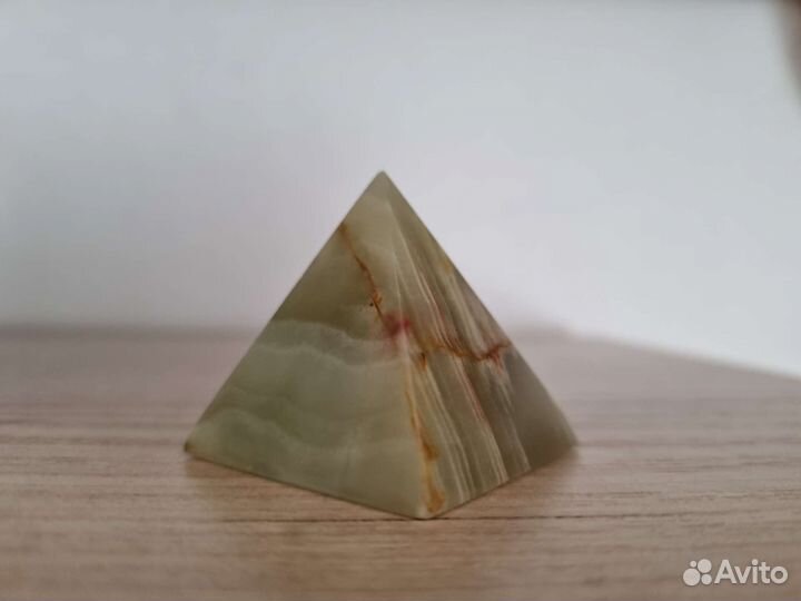 Изделия из оникса