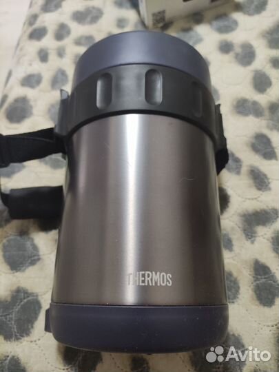 Термос с контейнерами thermos