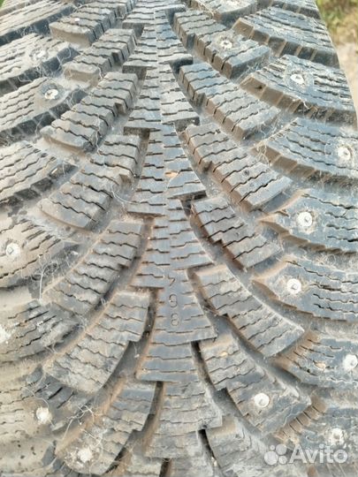 Nokian Tyres Hakkapeliitta 4 235/55 R17