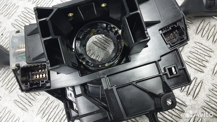 Переключатель поворотов подрулевой Ford Focus/Focu