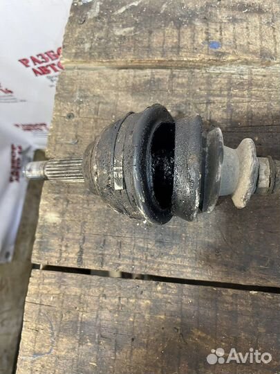 Передний левый привод Renault Logan 2