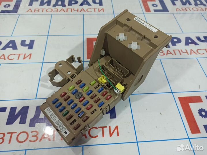 Блок предохранителей Subaru Impreza (G12) G12 8220