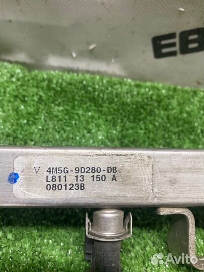 Топливная рейка с форсунками Ford Mondeo седан