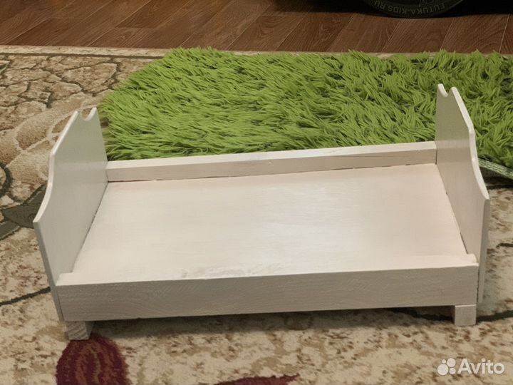 Кровать кукольная