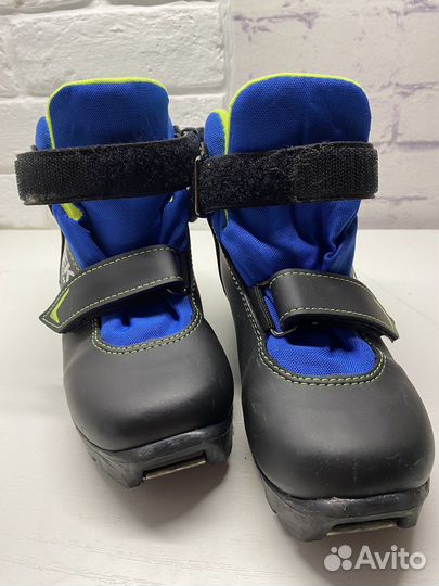 Лыжные ботинки