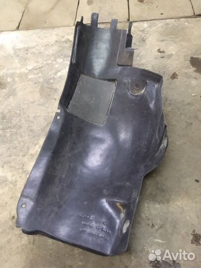 Подкрылок передний левый Opel Astra H