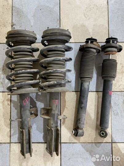 Аммортизатор стойки BMW X5 E53 бмв Х5 Е53