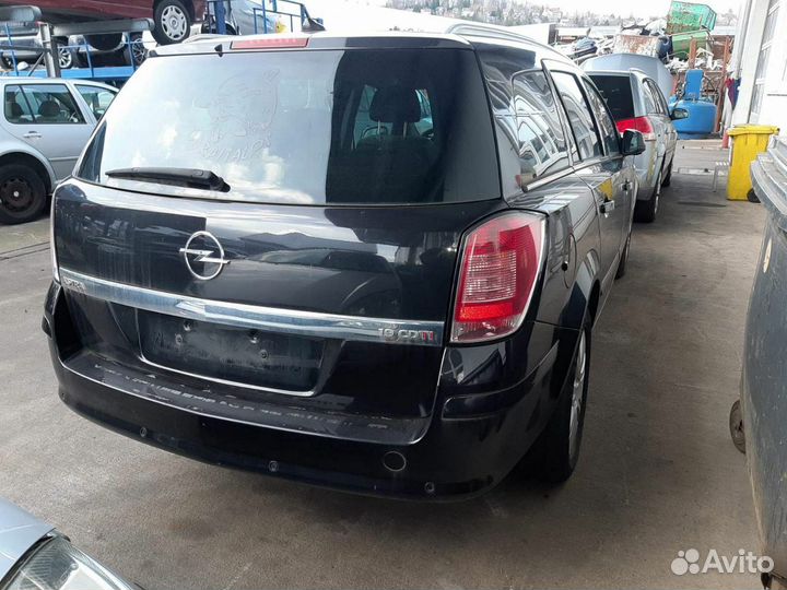 Авторазбор Opel Astra H 2010