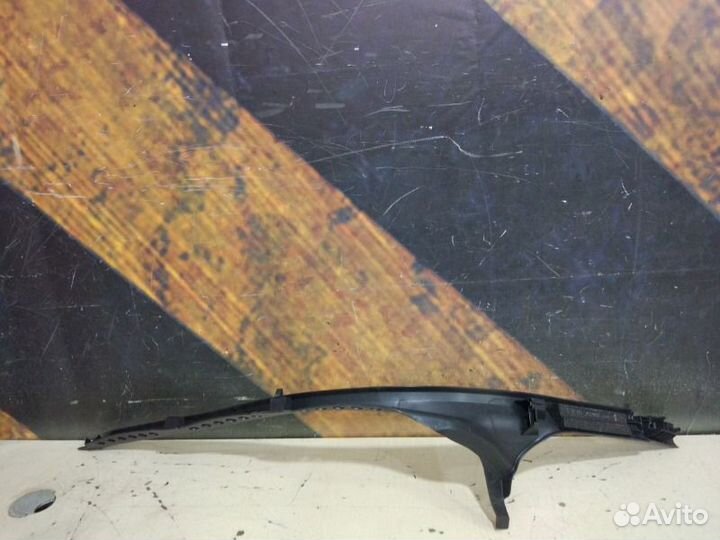 Накладка на порог задняя правая Audi A4 Avant B7