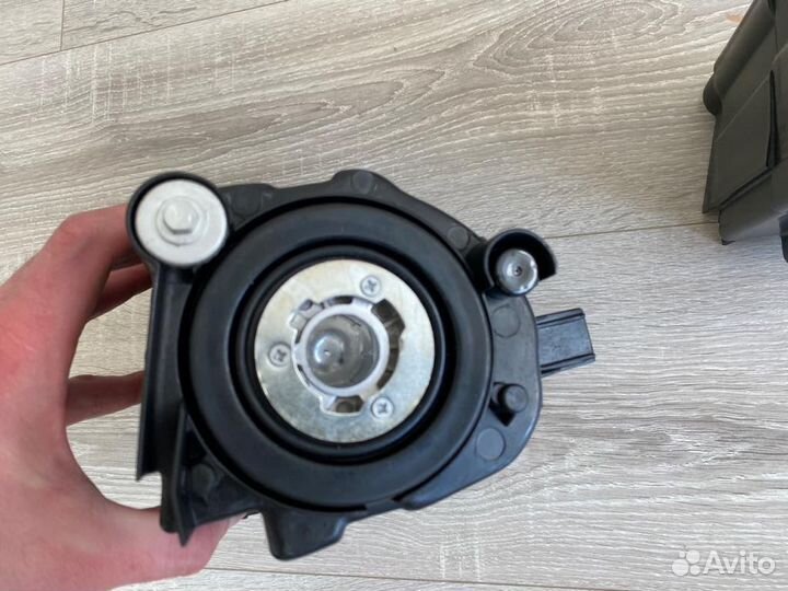 Фара противотуманная (1шт) Lexus GS300/330/350